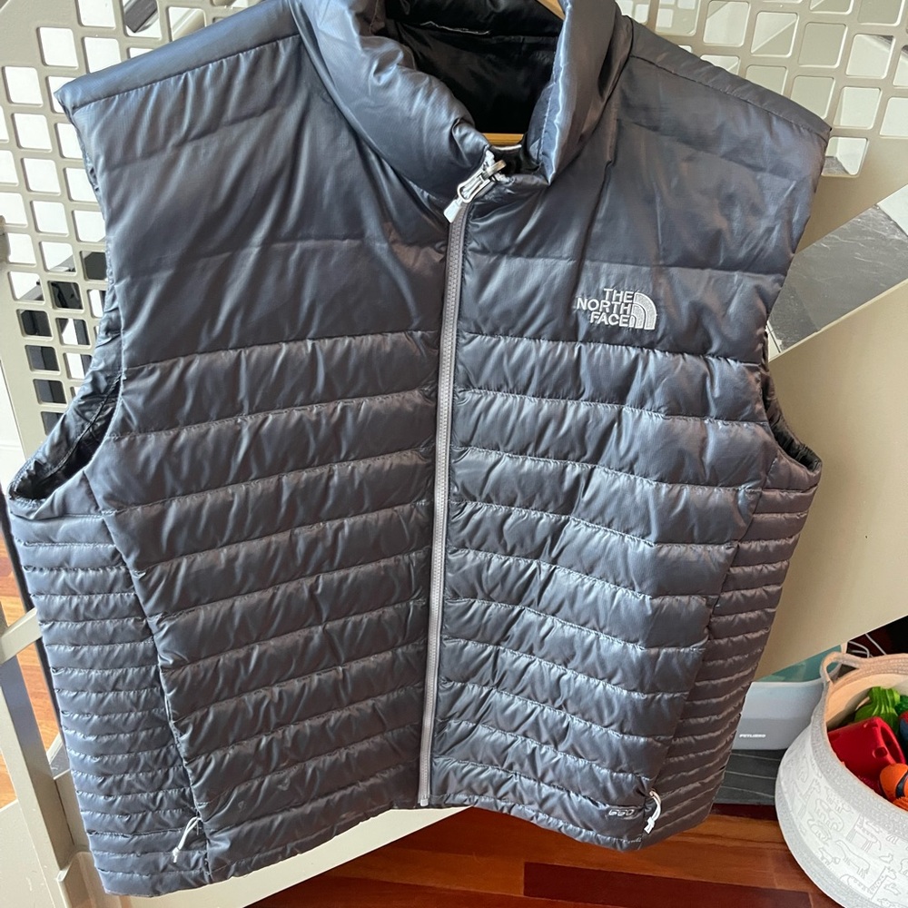 The North Face Gray Quilted Vest Lightweight Insulated